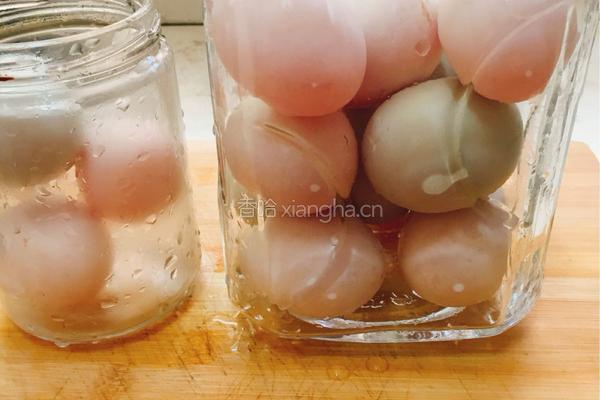 冒油咸鸭蛋的做法的做法图解4