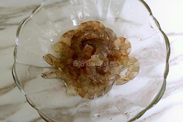 虾仁西兰花的做法图解2