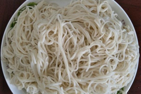 炒面的做法图解1