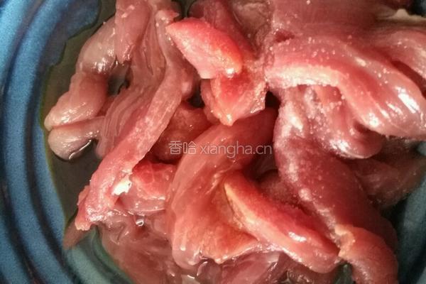 肉段烧茄子的做法图解1