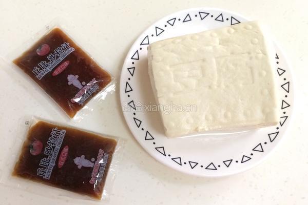 日式沙拉汁煎豆腐的做法图解1