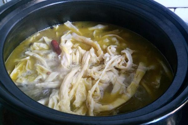 豆角笋子炖鸡的做法图解9