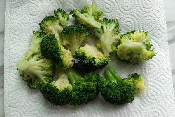 西兰花奶酪饭团的做法图解7
