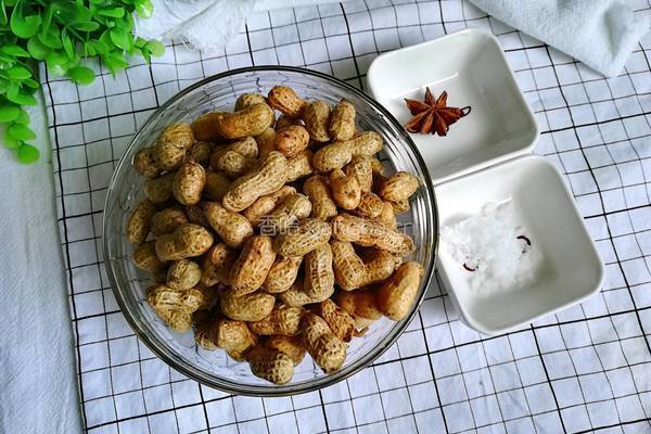 大料盐水花生的做法图解1