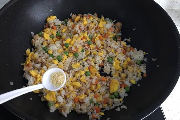 彩色炒饭的做法图解6