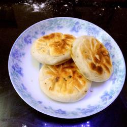 韭菜鸡蛋馅饼的做法[图]