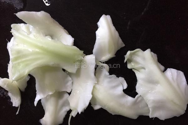 干锅手撕包菜的做法图解2