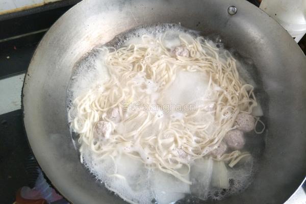 冬瓜丸子汤面的做法图解9