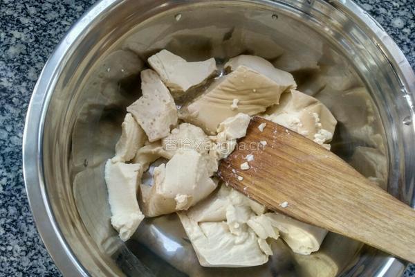 豆腐葱花饼的做法图解2