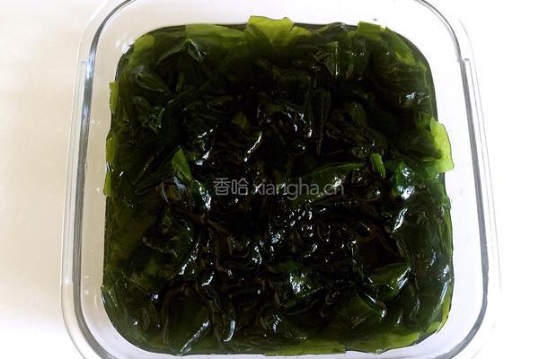 凉拌海木耳的做法图解2