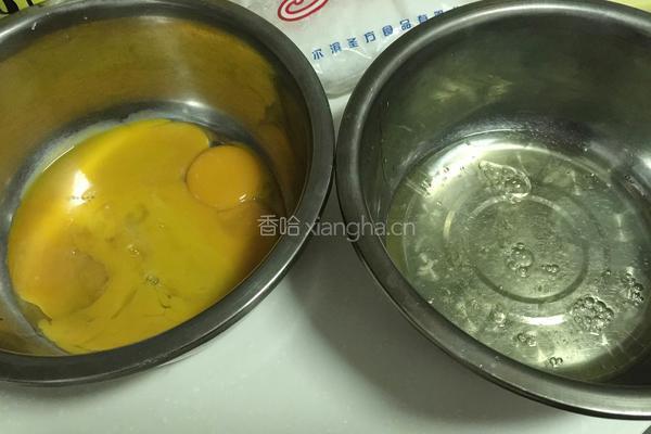 蓝莓爆浆戚风蛋糕的做法图解2