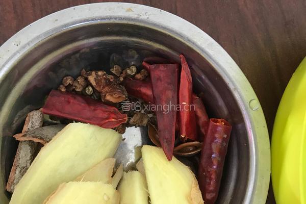 麻辣活鱼火锅的做法图解8
