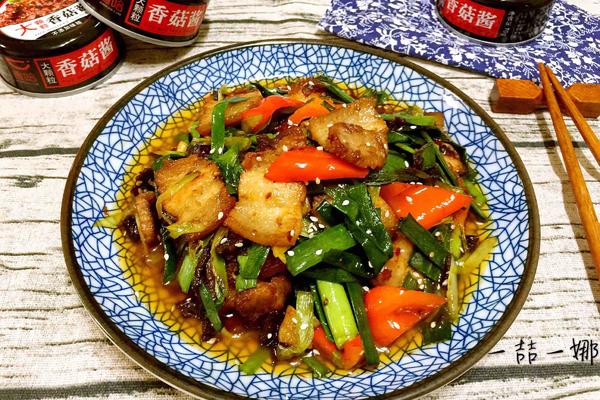 香菇酱炒回锅肉