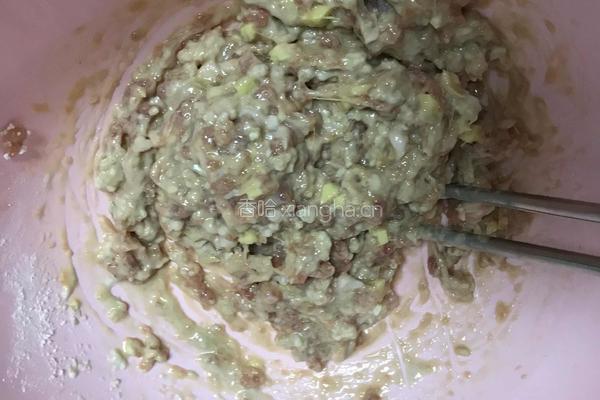 酥肉丸子粉丝汤的做法图解2