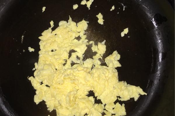 火腿炒饭的做法图解4