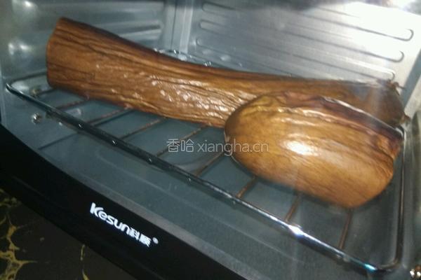 肉馅蒜香烤茄子的做法图解3