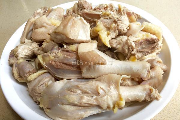 红枣枸杞炖土鸡的做法图解4