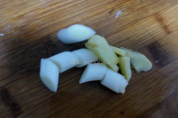 豆瓣酱炒冬瓜的做法图解2