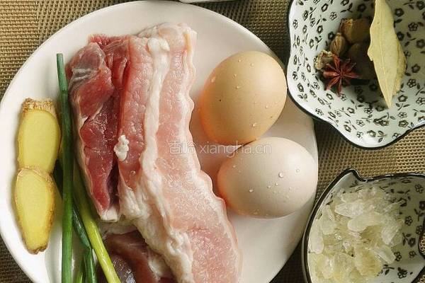 太阳花卤肉饭的做法图解1