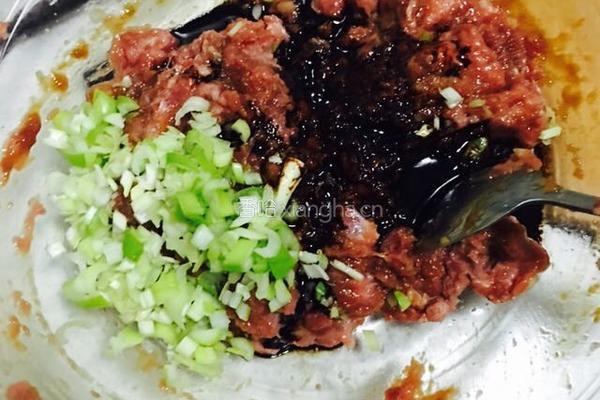 烫面饺的做法图解2