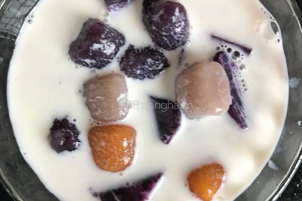 紫薯牛奶芋圆西米露的做法图解5