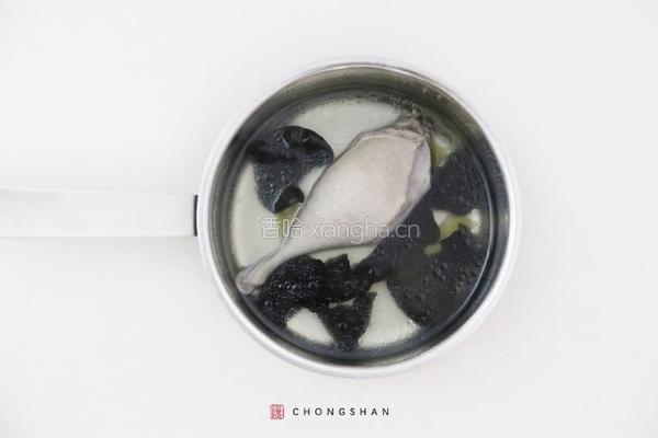 青椰炖海鸭的做法图解2