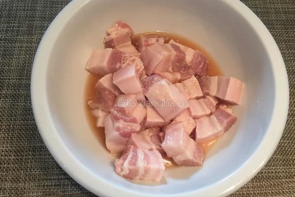 笋干木耳炒五花肉的做法图解4