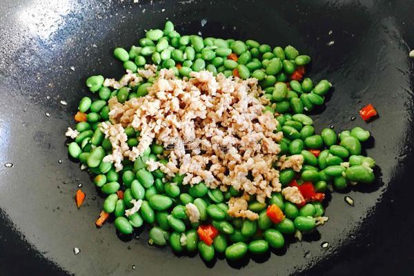肉末炒黄豆米的做法图解11