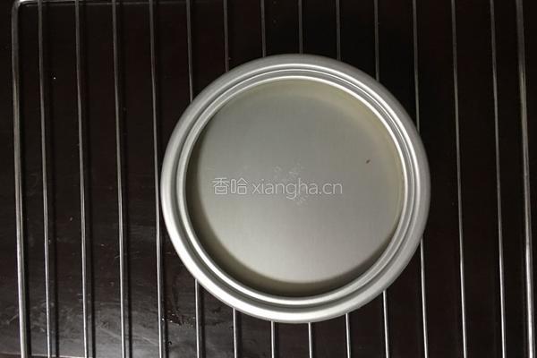 6寸戚风蛋糕的做法图解7