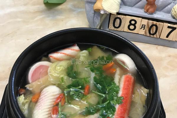娃娃菜粉丝丸子汤的做法图解5