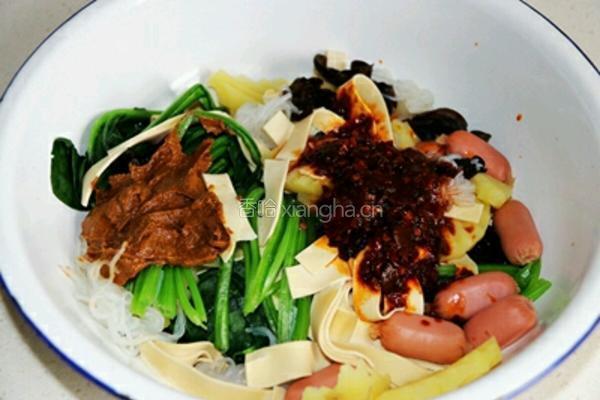 在家自制街边小吃麻辣拌的做法图解7