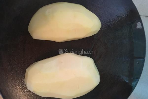 黄金土豆饼的做法图解1