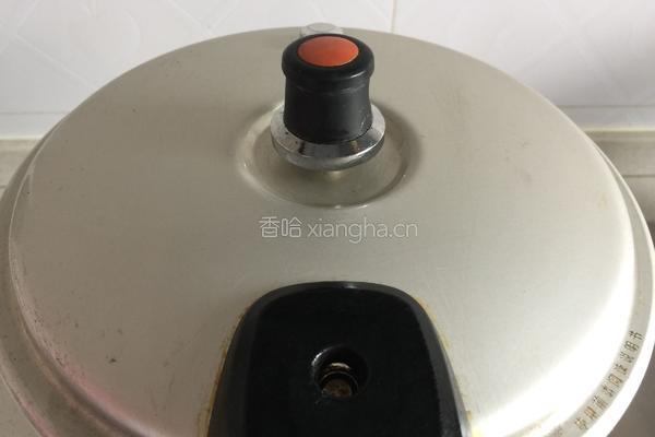 绿豆花生红枣甜汤的做法图解5