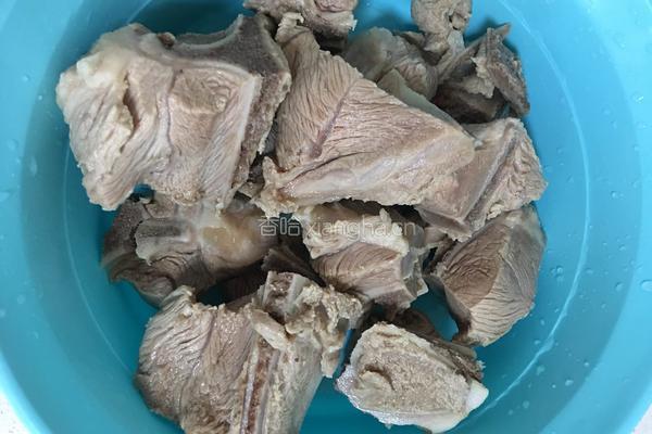 萝卜排骨汤的做法图解4