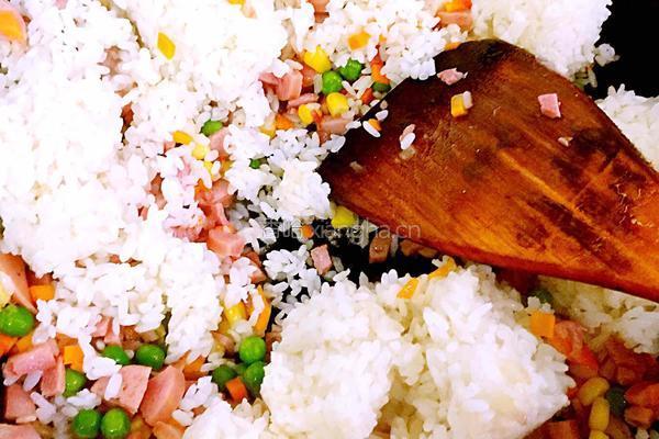 花样炒饭的做法图解9