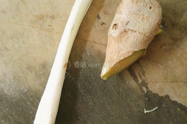 油泼鱼(清蒸鱼)的做法图解5