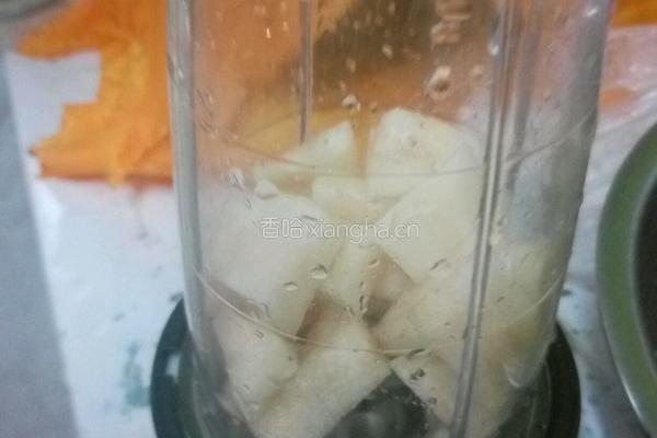 雪梨奶昔的做法图解4