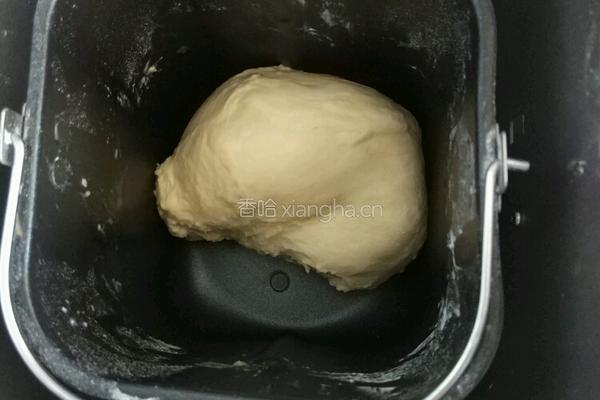 枣泥椰蓉餐包的做法图解2