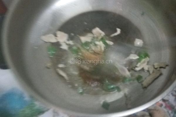 西兰花炒肉的做法图解3