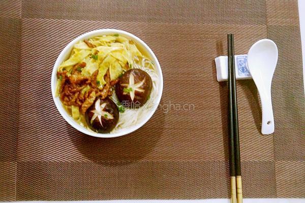 香菇蛋皮肉丝面的做法图解17