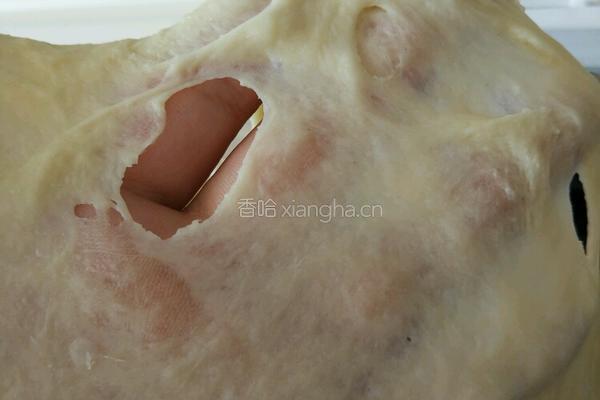 肉松奶酪培根面包的做法图解2