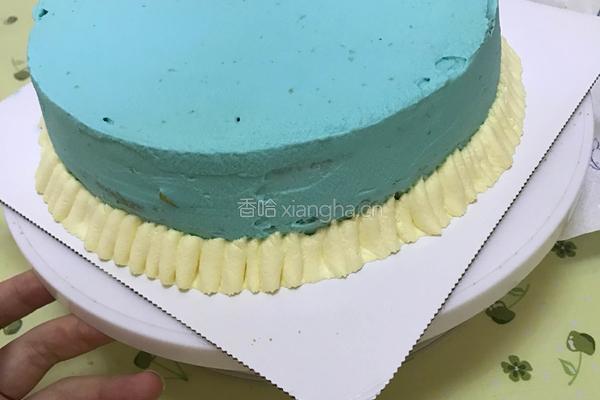 八寸儿童淡奶油裱花蛋糕的做法图解5