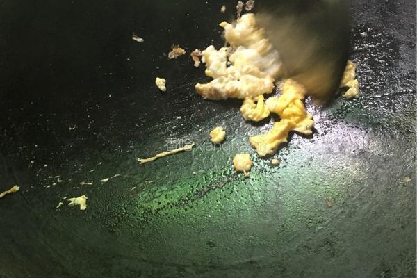 妹妹版蛋炒饭的做法图解2