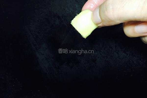香煎白肚石头斑的做法图解3