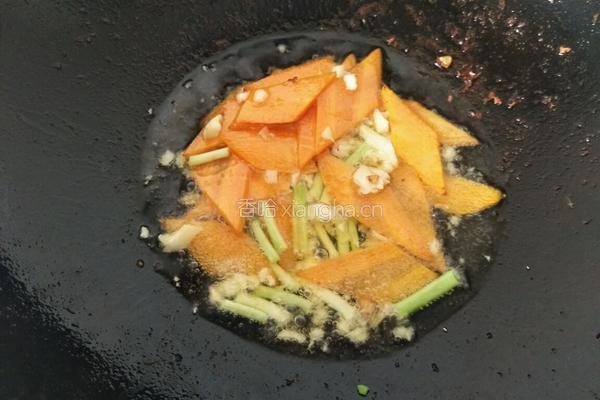 杏鲍菇炒肉片的做法图解10