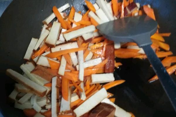 胡萝卜炒豆干的做法图解6