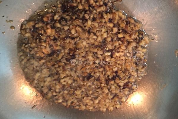白菜肉饺的做法图解2