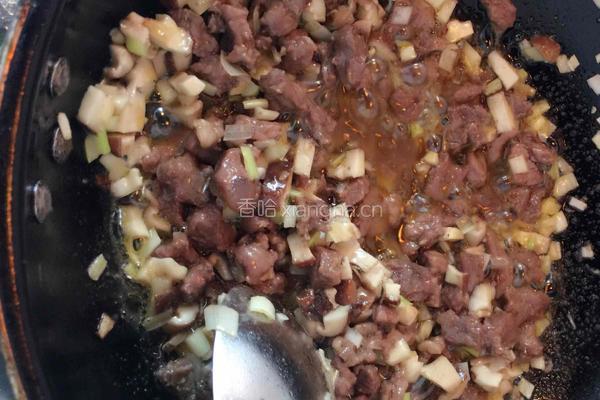 香辣香菇牛肉酱的做法图解8