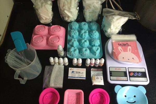 DIY 手工皂的做法图解1
