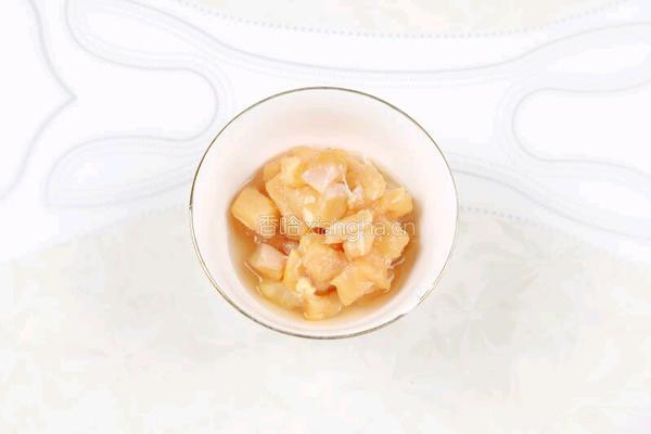 香脆椒鸡丁的做法图解3